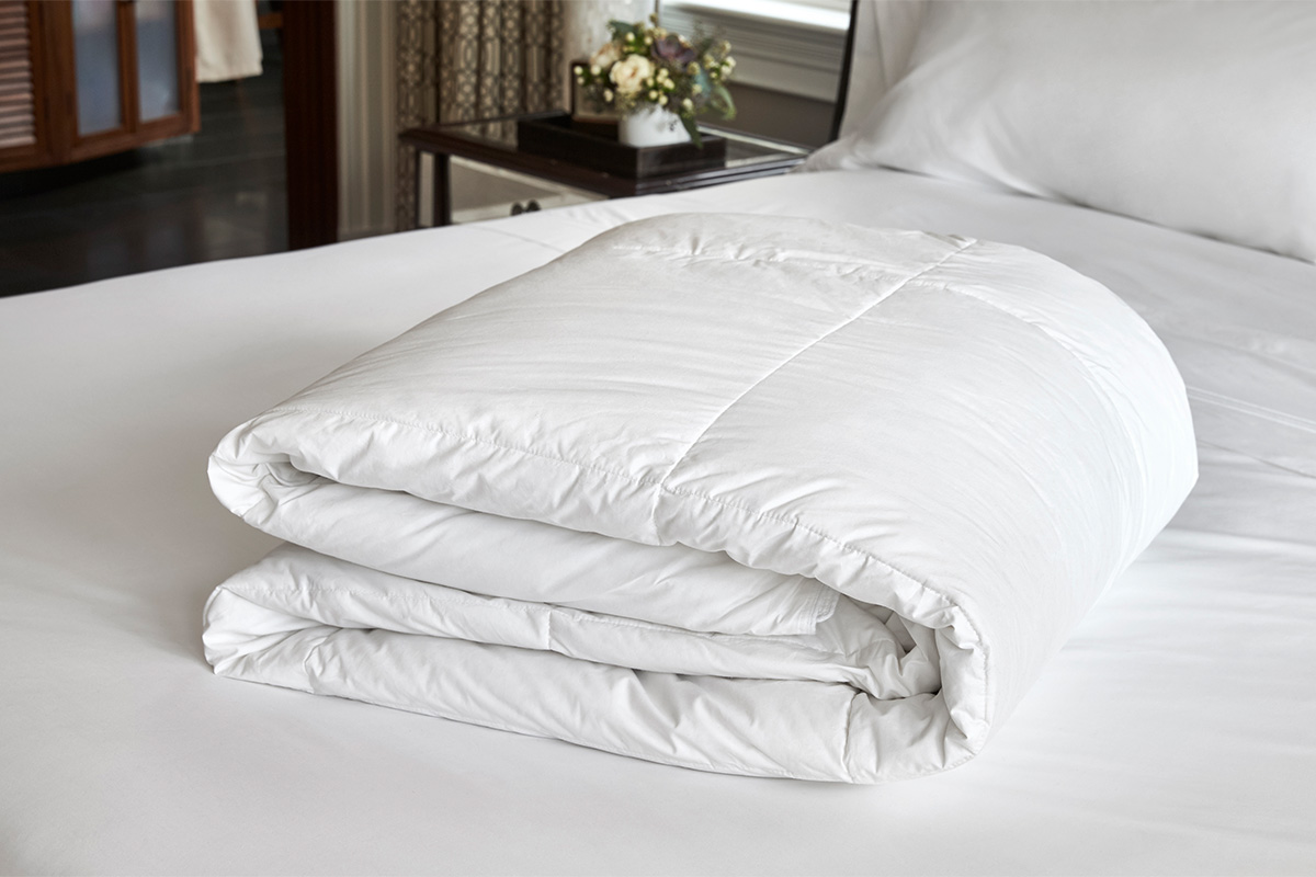 comforter down dry bedding wash jw marriott hotel pillow clean machine hotels dryer comforters duvet featherbed luxury queen mites sweat
